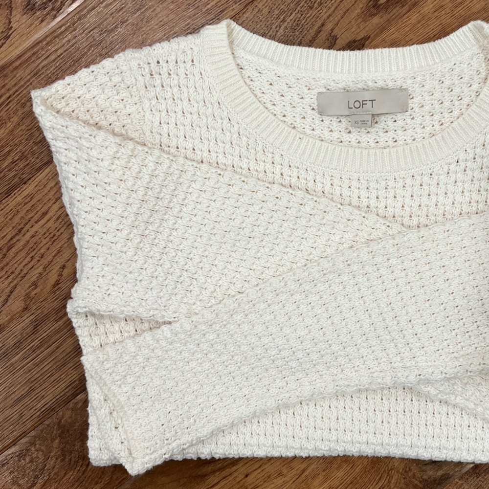 LOFT knit sweater in perfect condition 100% cotton. Size XS